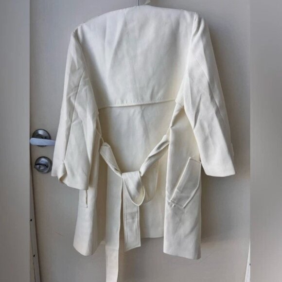 Bread n Butter White Coat - Timeless Elegance - Picture 6 of 7